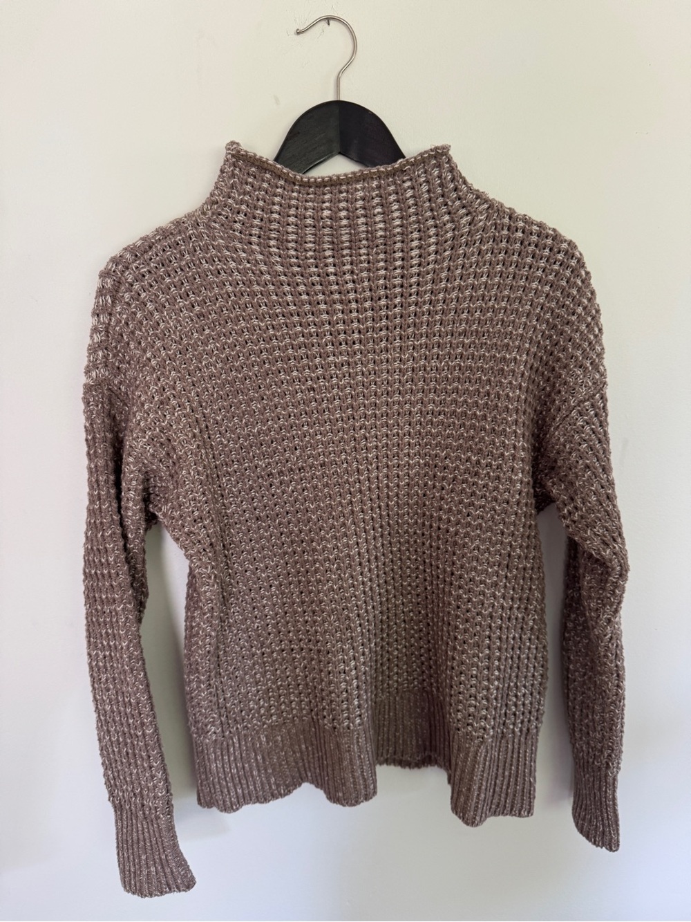 American Eagle Waffle Knit Mock Neck Sweater in Taupe size XS